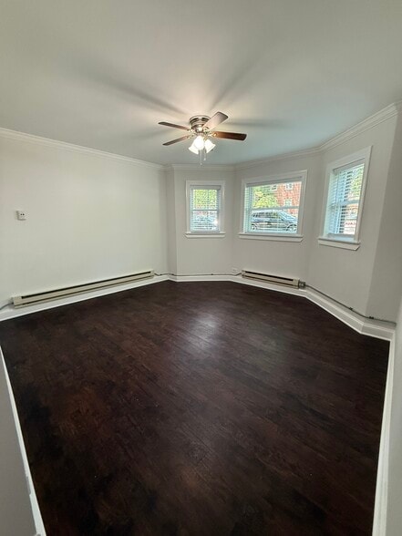 Building Photo - 2113 W Giddings St