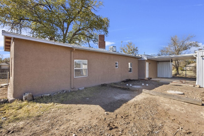 Building Photo - 17 Jose I Garcia Rd