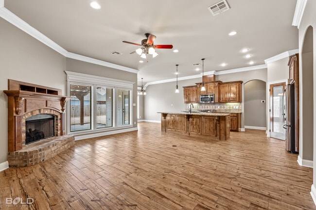 Building Photo - 201 Roanoke Cir