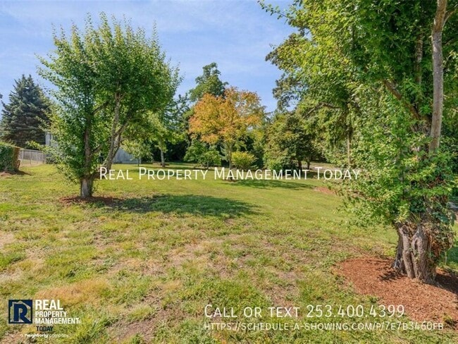 Building Photo - 5304 Hyada Blvd NE