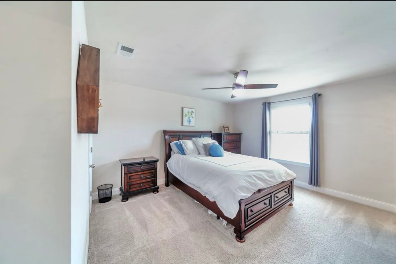 Building Photo - 4022 Arrowleaf Ln