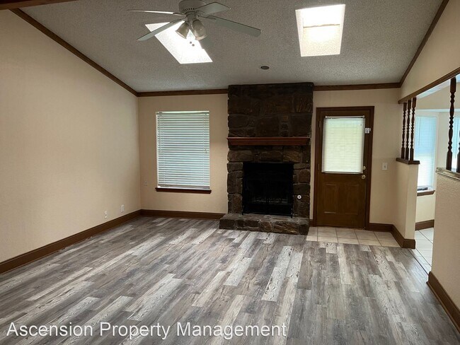 Building Photo - 3 br, 2 bath House - 8206 N 122nd E Ave