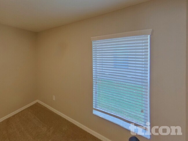 Building Photo - 10923 Rainbow Pyrite Dr