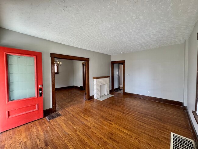 Building Photo - 2550 Fletcher Ave NE
