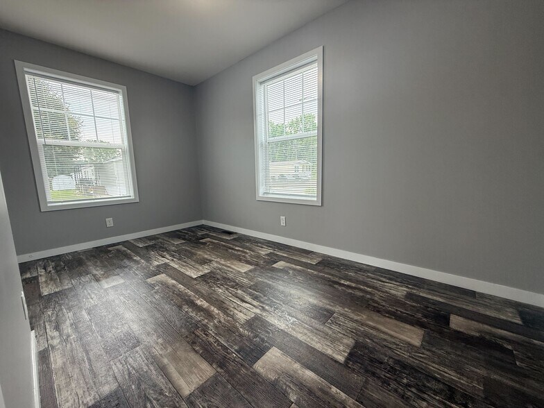 Building Photo - 71676 Heather Ct