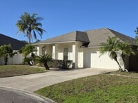 Building Photo - Cosey Cul-De-Sac Living in the Desirable Foxchase Community!