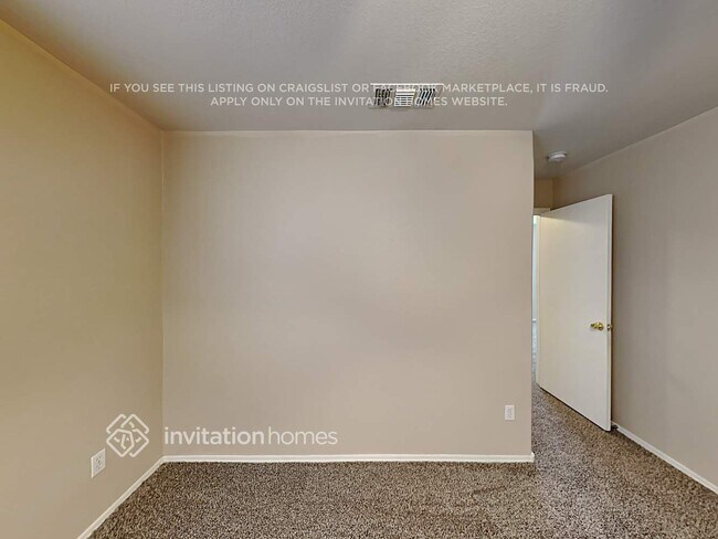 Building Photo - 6030 S Wilson Dr