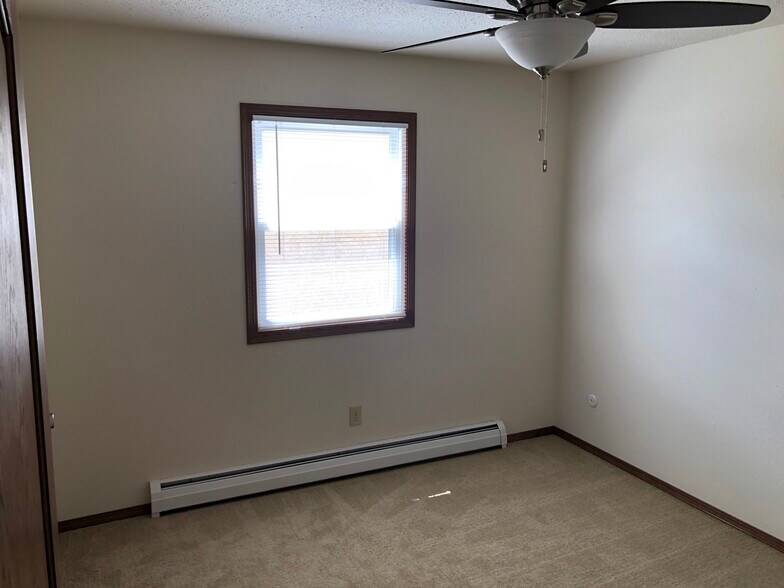 Building Photo - 3505 S West Ave