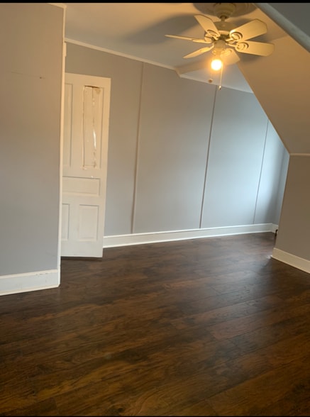 Building Photo - 203 S 15th St