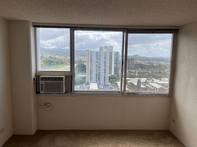 Building Photo - Studio with a View at Pearlridge Square