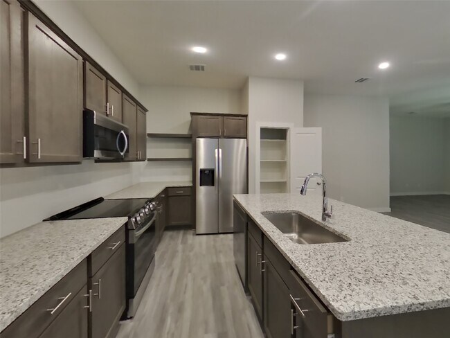 Building Photo - 22737 Terrazzo Dr