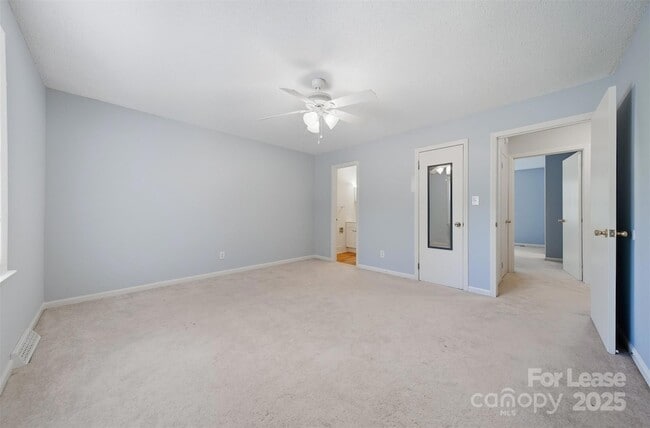 Building Photo - 824 6th St NW