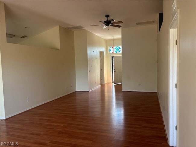 Building Photo - 4620 Varsity Cir