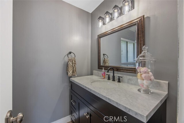 Building Photo - 1158 S Westlake Blvd