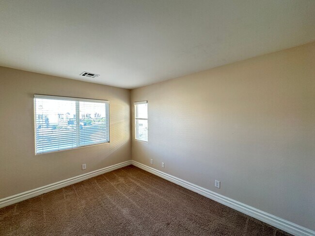 Building Photo - Rhodes Ranch-Parcel 11-Phase 1