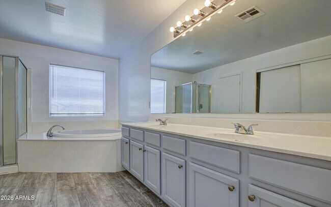 Building Photo - 12031 W Belmont Dr