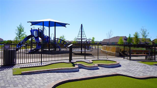 Building Photo - 725 Alden Dr