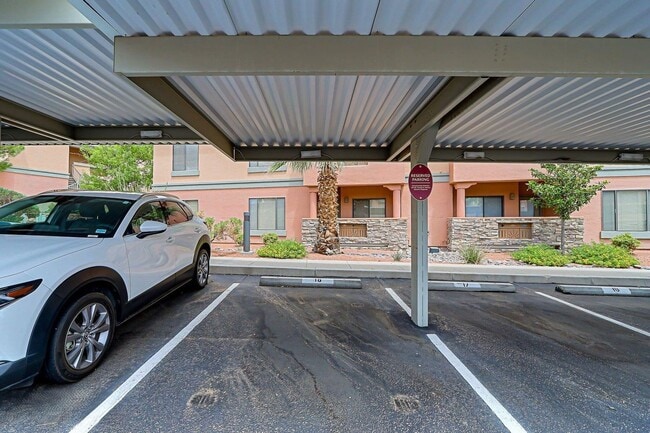 Building Photo - Morningstar Casitas Condo #308