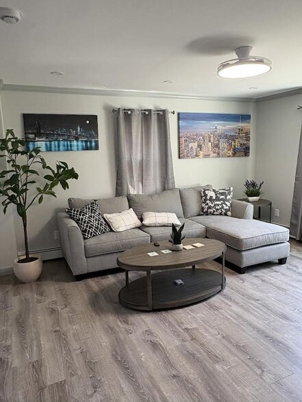 Living Room - 114 Greenway Blvd