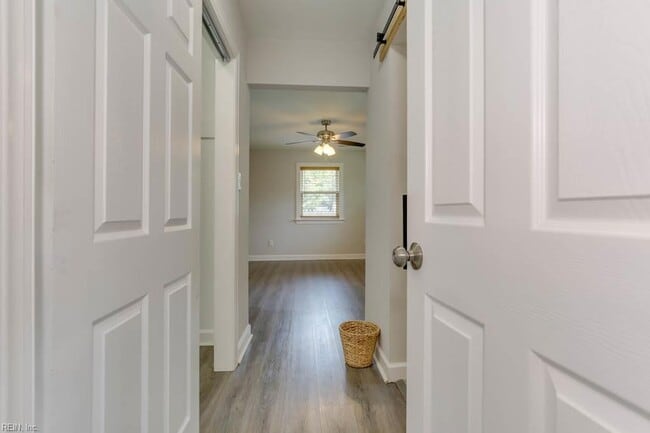 Building Photo - 1405 Baychester Ave