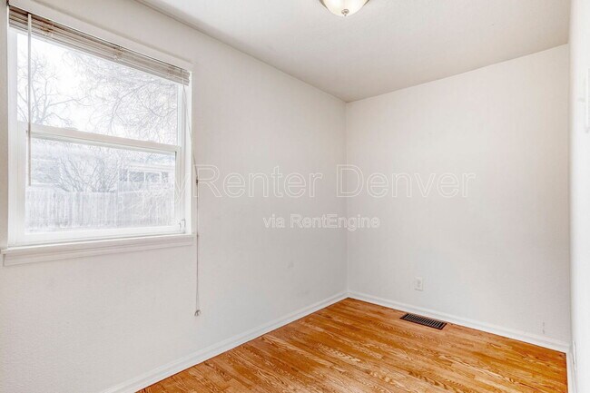 Building Photo - 4345 Gray St