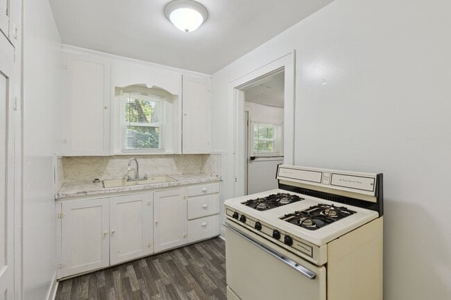 Building Photo - 2 bed, 1 bath home in Lexington, OK