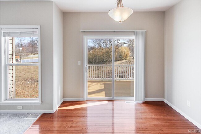 Building Photo - 400 Willott Square Dr