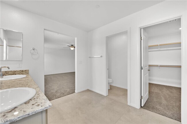 Building Photo - 4567 Merlot Hls Ave