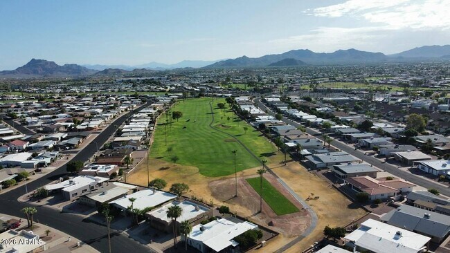 Building Photo - 2311 N Gayridge Rd