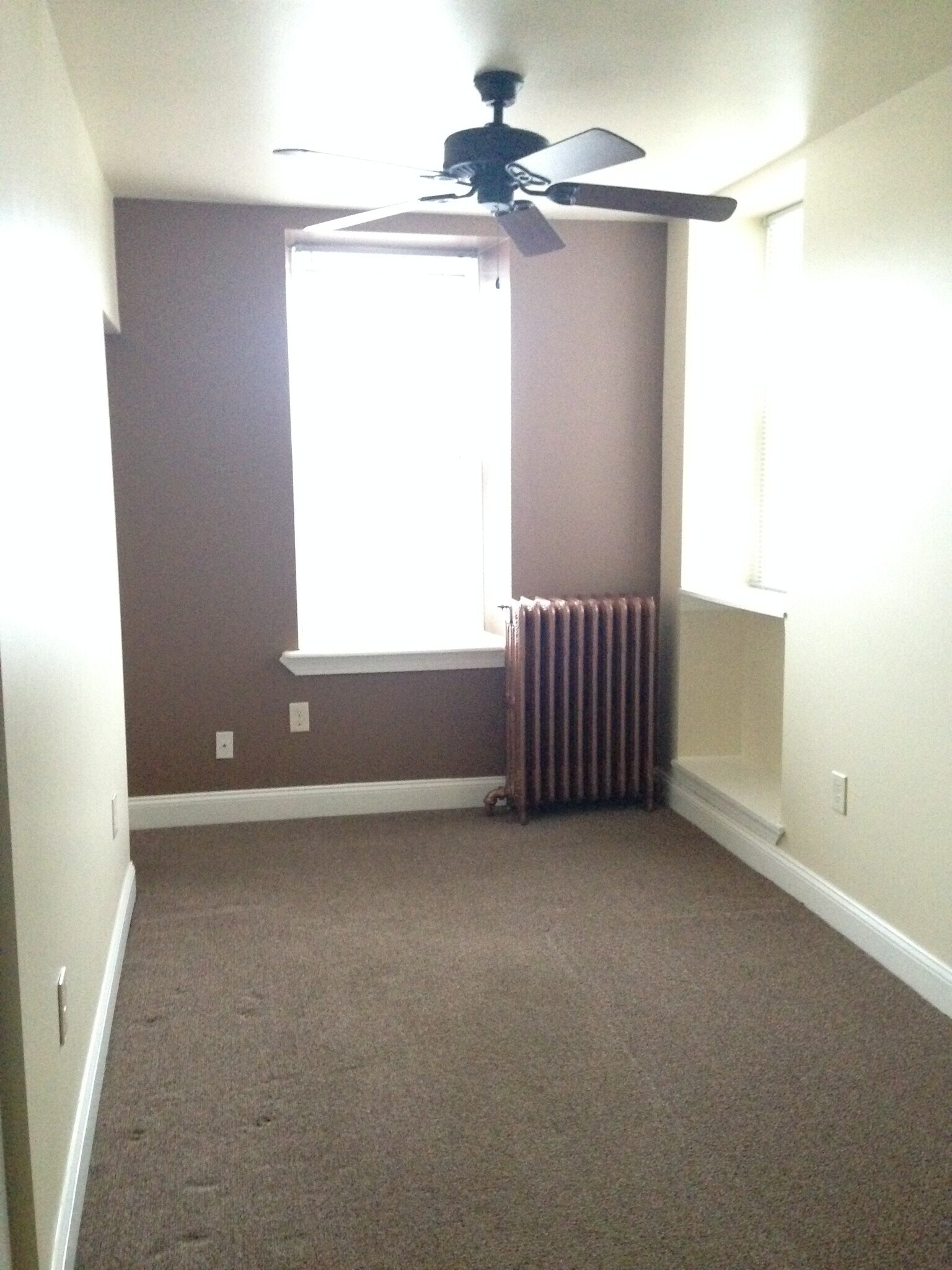 Building Photo - 266 Shelmire St