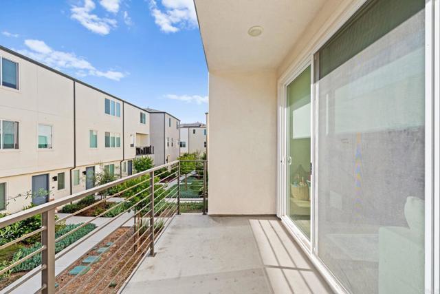 Building Photo - 5485 Seacliff Pl