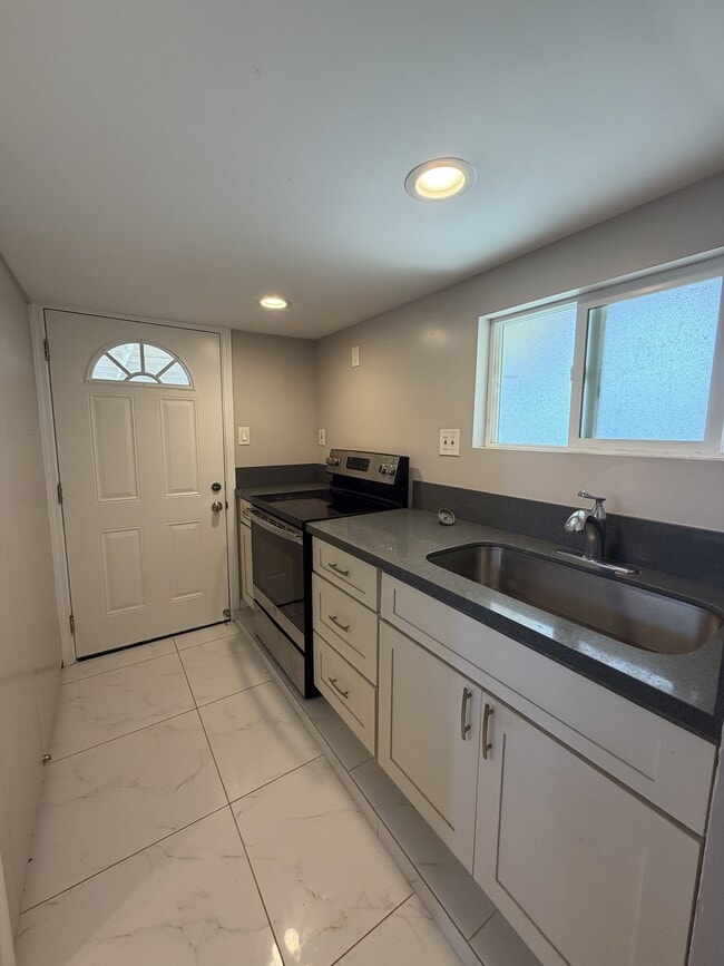 Building Photo - 45-208-208 Lilipuna Rd