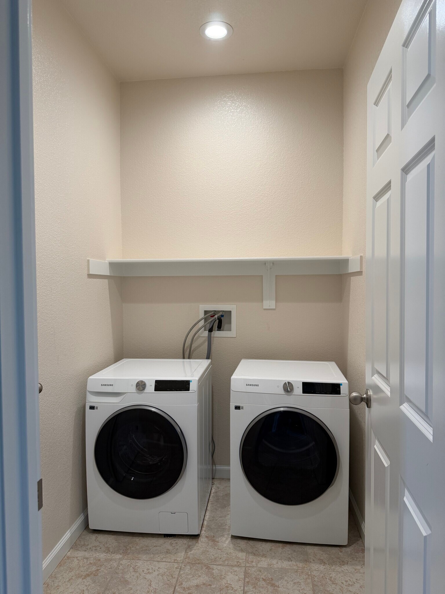 Laundry Room - 319 E Liverno Ave