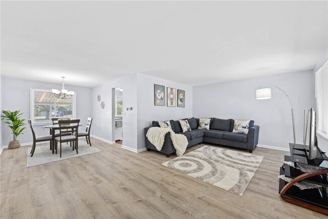 Building Photo - 189 Lawson Rd