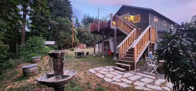 Building Photo - 2201 Hundley Rd