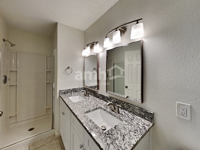 Building Photo - 3062 Limestone Hill Ln