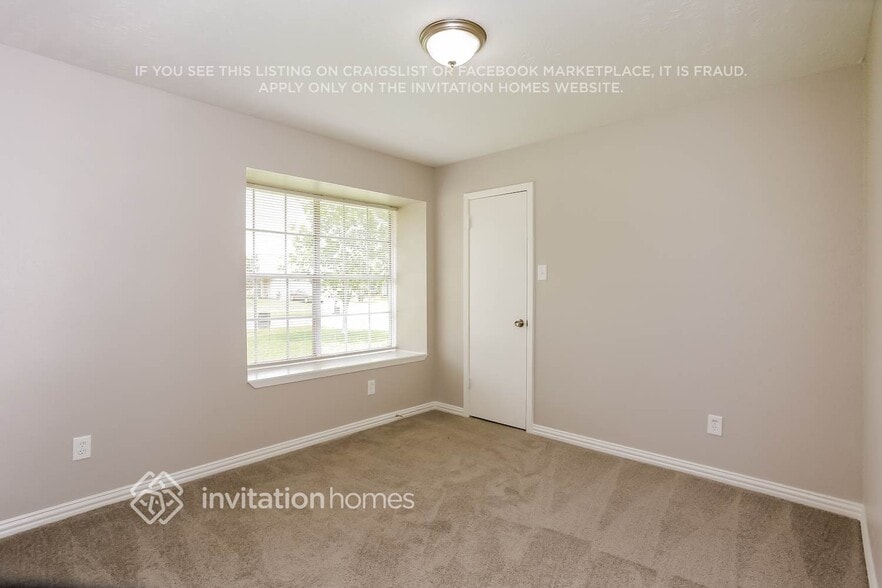 Building Photo - 2609 Jeb Stuart Dr