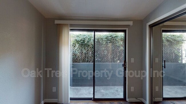 Building Photo - 2219 23rd Ave