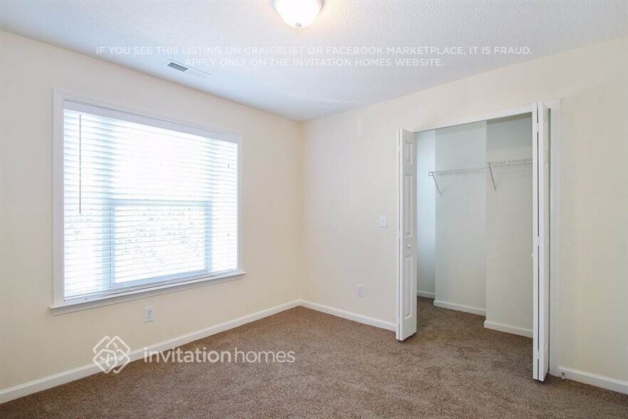 Building Photo - 3752 Cashew Dr
