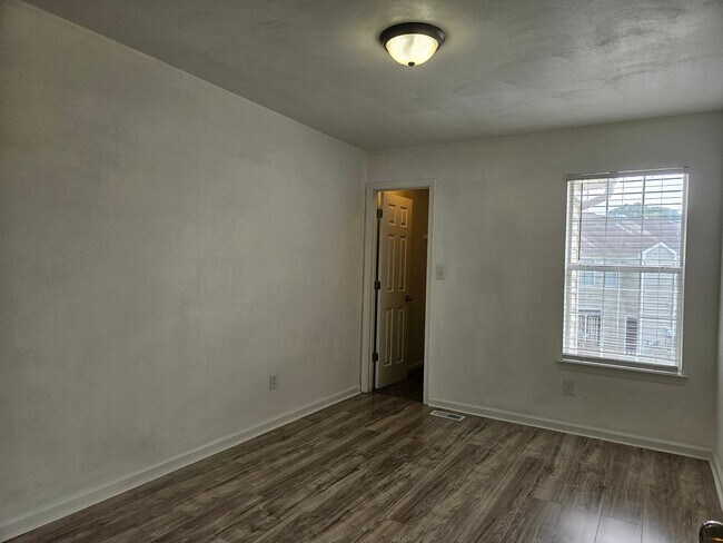 Building Photo - 13 Tidal Ct