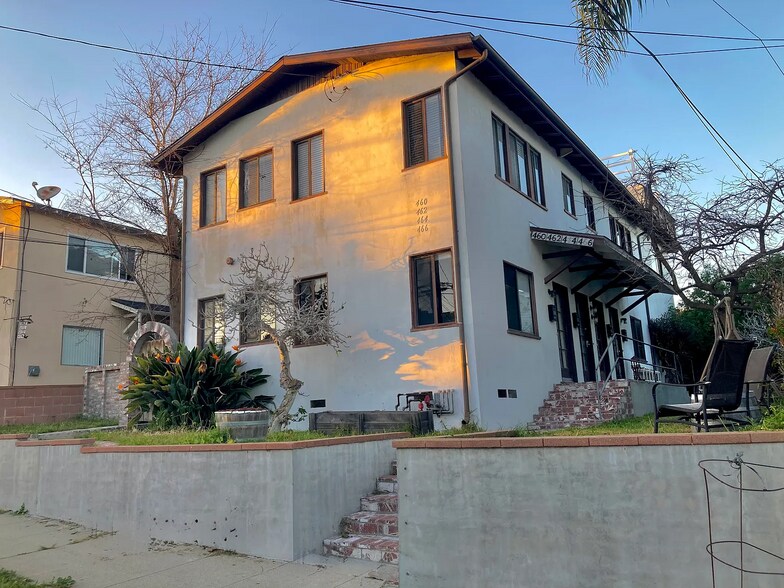 Building Photo - 460 W 39th St