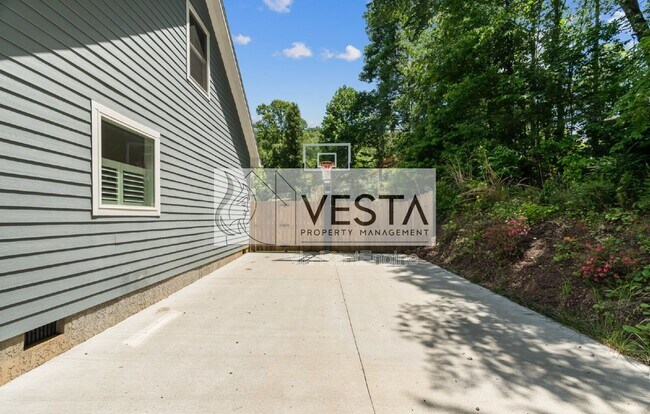 Building Photo - 26 Sellers Ln