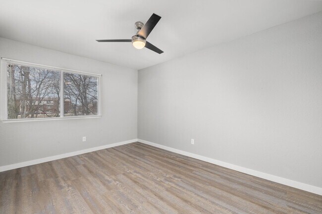 Building Photo - 50 Devon Ct