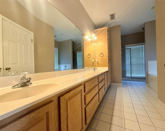 Building Photo - 6630 Stable Gate Ct