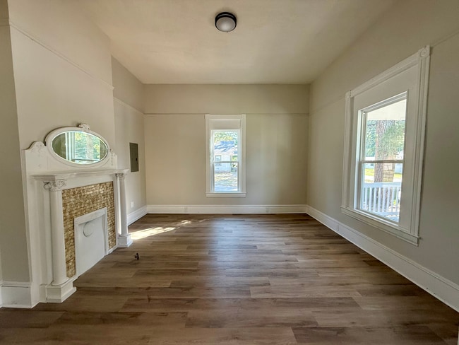 Building Photo - Charming Historic Cottage | 1 Bed · 1 Bath | Enfield, NC
