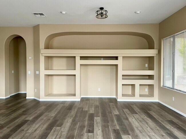 Building Photo - 2916 W Windsong Dr