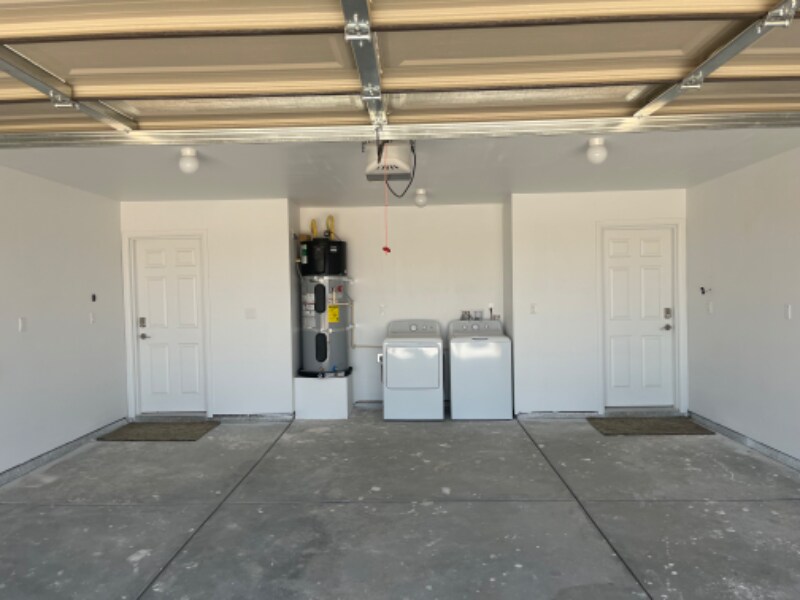 Building Photo - 12327 Farmington St