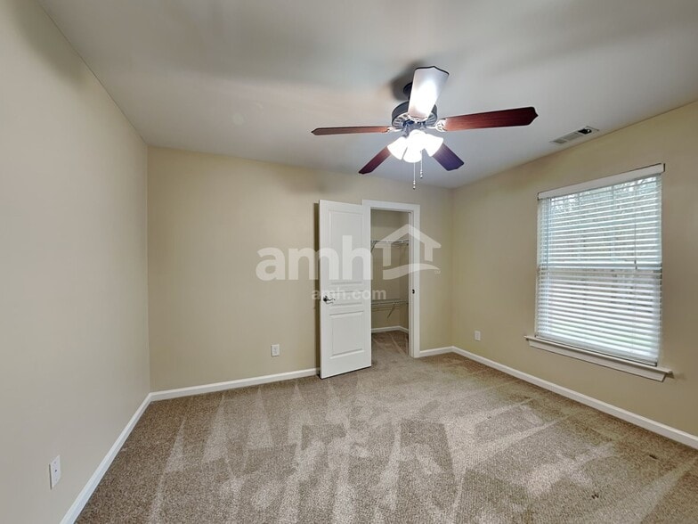 Building Photo - 7860 Keepsake Ln