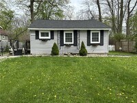 Building Photo - 2590 Scottsville Rd