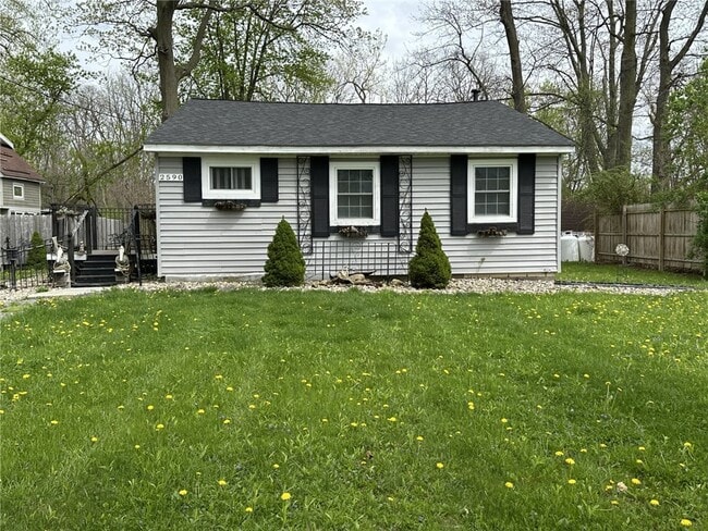 Primary Photo - 2590 Scottsville Rd